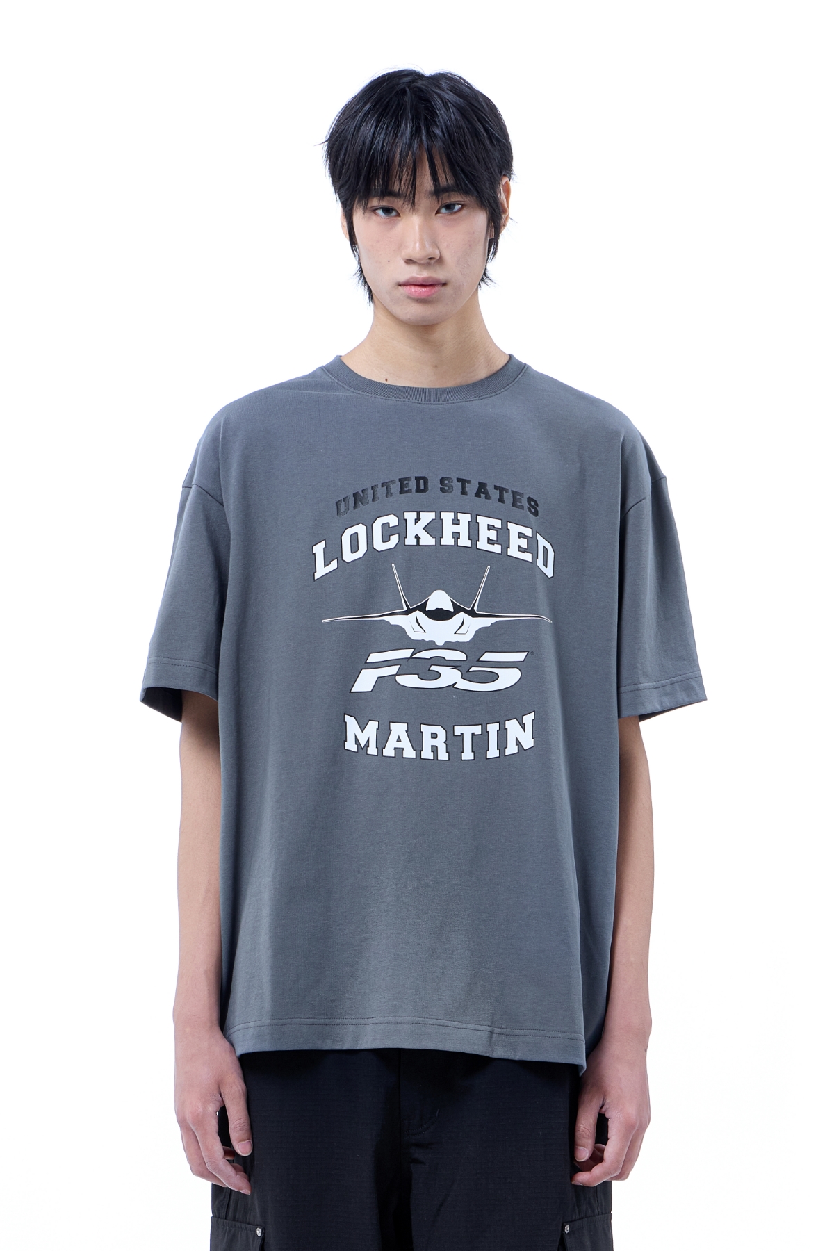 LM F-35 ARCH GRAPHIC T-SHIRT (CHARCOAL)